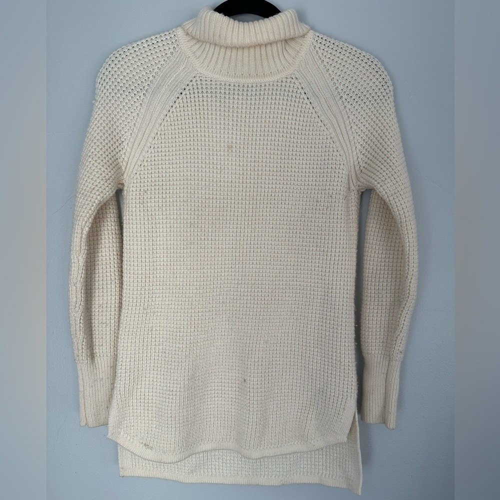 Banana Republic Cream Turtleneck Sweater